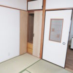 和室にも収納があります (居間)