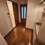 洋室入口部分※同タイプ別室の写真です (居間)